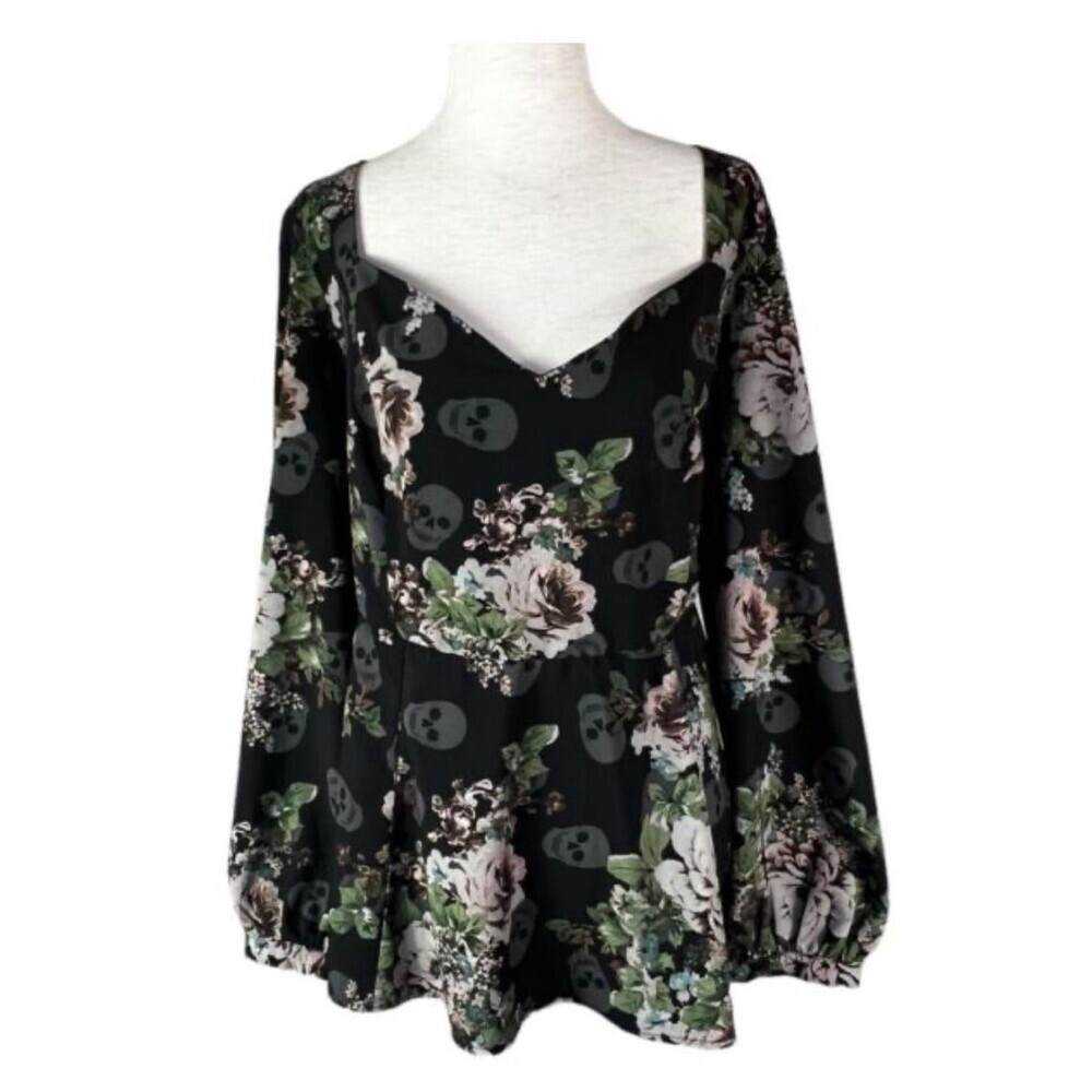 Torrid black floral‎ and skulls long sleeve blouse Torrid size 2